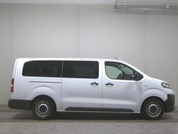 Weiss Gebraucht 2022 Opel Vivaro Van | 18.980 € (Fairer Preis)