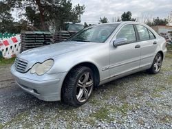 Silber Gebraucht 2002 Mercedes C220 Classic Limousine | 990 € (Superpreis)
