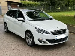 Weiß Gebraucht 2015 Peugeot 308 Allure Kombi | 4.990 € (Superpreis)