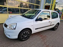 Weiß Gebraucht 2010 Renault Clio II Campus Kleinwagen | 2.200 € (Fairer Preis)