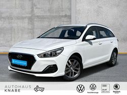 Außenfarbe: Gebraucht 2019 Hyundai i30 Trend Kombi | 12.820 € (Guter Preis)