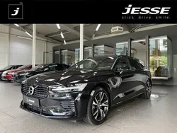 Onyx black / metallic (metallic) Gebraucht 2022 Volvo V60 Plus Kombi | 36.990 € (Superpreis)