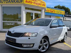 Weiß Gebraucht 2014 Skoda Rapid Kombi | 3.800 € (Teuer)