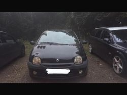 Schwarz Gebraucht 2004 Renault Twingo Kleinwagen | 600 €