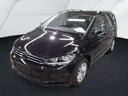 Deep black perleffekt Gebraucht 2024 VW Touran Comfortline Van / Kleinbus | 34.490 € (Fairer Preis)