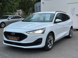 Weiß Gebraucht 2023 Ford Focus Cool & Connect Limousine | 17.990 € (Superpreis)