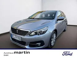 Grau Gebraucht 2021 Peugeot 308 Allure Kombi | 12.880 € (Fairer Preis)