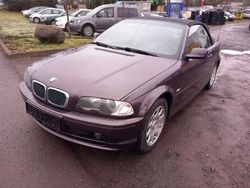 Violett Gebraucht 2003 BMW 318 Cabriolet Cabrio | 4.990 € (Fairer Preis)