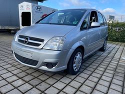 Silber Gebraucht 2005 Opel Meriva Edition Van / Kleinbus | 2.840 € (Etwas zu teuer)