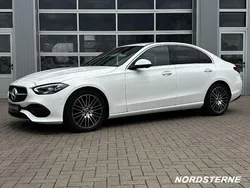 Unilack polarweiß Gebraucht 2024 Mercedes C200 Avantgarde Limousine | 38.888 € (Fairer Preis)