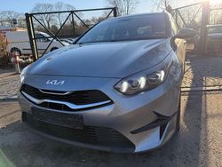 Silber Gebraucht 2022 Kia Ceed Sportswagon Platinum Edition Kombi | 16.900 € (Guter Preis)