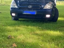 Blau Gebraucht 2006 Kia Carnival Van / Kleinbus | 2.500 € (Superpreis)