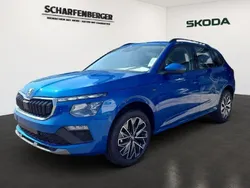 Raceblau metallic Neu 2025 Skoda Kamiq Tour SUV | 31.268 € (Etwas zu teuer)