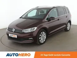 Rot Gebraucht 2017 VW Touran Highline Van / Kleinbus | 18.220 € (Fairer Preis)