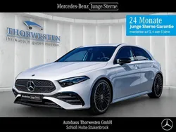 Digitalweiß Gebraucht 2023 Mercedes A200 AMG line Limousine | 31.790 € (Fairer Preis)