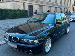 Schwarz Gebraucht 2002 BMW 520 Limousine | 7.000 €