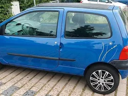 Blau Gebraucht 2006 Renault Twingo Kleinwagen | 2.800 €