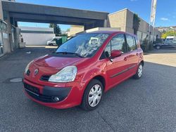 Rot Gebraucht 2008 Renault Grand Modus Dynamique Van / Kleinbus | 2.450 € (Superpreis)