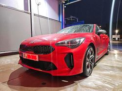 Rot Gebraucht 2019 Kia Stinger Kleinwagen | 27.999 € (Etwas zu teuer)