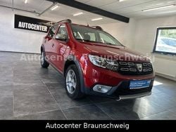 Rot Gebraucht 2020 Dacia Sandero Prestige Kleinwagen | 8.900 € (Guter Preis)