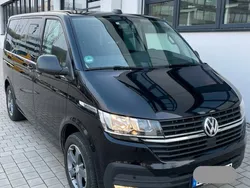 Schwarz Gebraucht 2021 VW T6.1 Van | 44.999 € (Teuer)