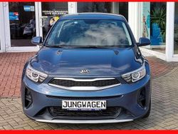 Grau Gebraucht 2017 Kia Stonic SUV | 13.499 € (Fairer Preis)