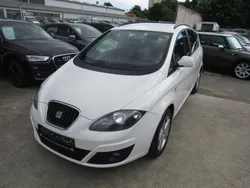 Weiß Gebraucht 2014 Seat Altea XL Copa Van / Kleinbus | 7.900 € (Teuer)