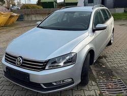 Grau Gebraucht 2014 VW Passat Comfortline Kombi | 6.300 € (Fairer Preis)