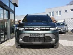 Grün Neu 2025 Dacia Duster Extreme SUV | 30.500 € (Fairer Preis)