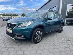 Grün Gebraucht 2018 Peugeot 2008 Allure SUV | 7.480 € (Guter Preis)