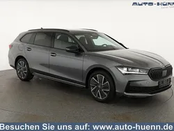 Graphite grau metallic Neu 2025 Skoda Superb SportLine Kombi | 47.995 € (Guter Preis)