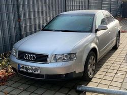 Silber Gebraucht 2001 Audi A4 Limousine | 1.200 € (Guter Preis)