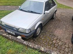 Silber Gebraucht 1989 Mazda 323 Kombi | 2.200 €