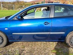 Blau Gebraucht 2006 Seat Ibiza Kleinwagen | 1.350 € (Fairer Preis)