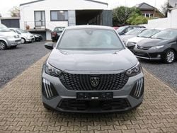 Grau Neu 2024 Peugeot 2008 Active SUV | 19.999 € (Superpreis)