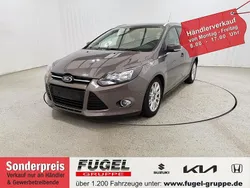Grau Gebraucht 2012 Ford Focus Titanium Limousine | 3.999 € (Superpreis)