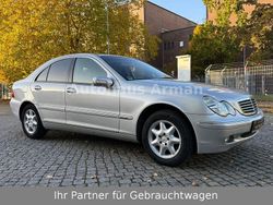 Silber Gebraucht 2002 Mercedes C200 Elegance Limousine | 4.990 € (Etwas zu teuer)