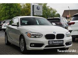 Weiß Gebraucht 2019 BMW 118 Advantage Kleinwagen | 12.690 € (Fairer Preis)