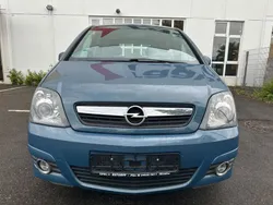 Blau Gebraucht 2010 Opel Meriva Innovation Van / Kleinbus | 4.490 € (Fairer Preis)