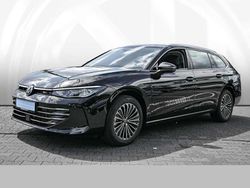 Grenadillschwarz metallic Gebraucht 2025 VW Passat Elegance Kombi | 36.890 € (Superpreis)