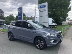 Grau Gebraucht 2019 Ford Kuga ST-Line SUV | 17.895 € (Fairer Preis)