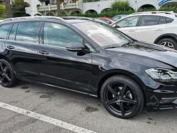 Schwarz Gebraucht 2019 VW Golf VII Kombi | 19.999 € (Fairer Preis)