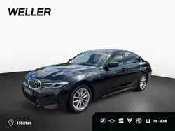 Black sapphire (schwarz) Gebraucht 2024 BMW 320 M Sport Limousine | 39.450 € (Guter Preis)