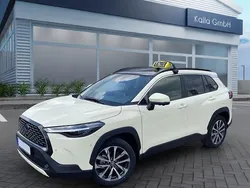 Schneeweiß uni Neu 2024 Toyota Corolla Cross Team SUV | 40.450 € (Teuer)