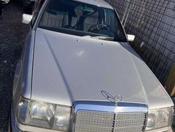 Gebraucht 1990 Mercedes E230 | 5.500 €