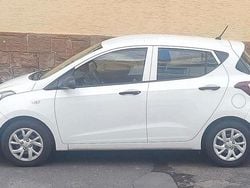 Weiß Gebraucht 2018 Hyundai i10 Pure Kleinwagen | 6.000 € (Guter Preis)