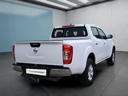 Weiß Gebraucht 2018 Nissan Navara Visia Abholung | 25.599 € (Etwas zu teuer)