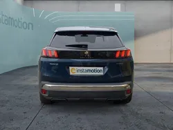Blau Gebraucht 2022 Peugeot 3008 Van / Kleinbus | 26.799 € (Fairer Preis)