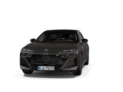 Neu 2025 BMW M760e Comfort Edition Limousine | 149.885 € (Fairer Preis)