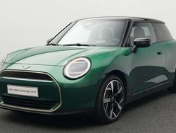 Grün Gebraucht 2024 Mini Cooper Favoured Kleinwagen | 28.456 € (Fairer Preis)